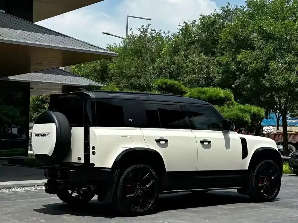 Land Rover Defender — фото 9