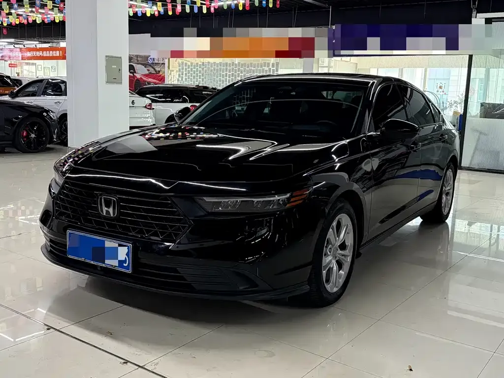 Honda Accord — фото 1