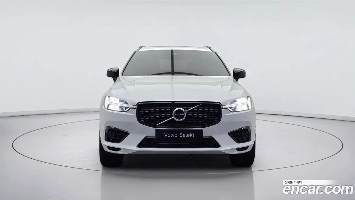 Volvo XC60 — фото 4