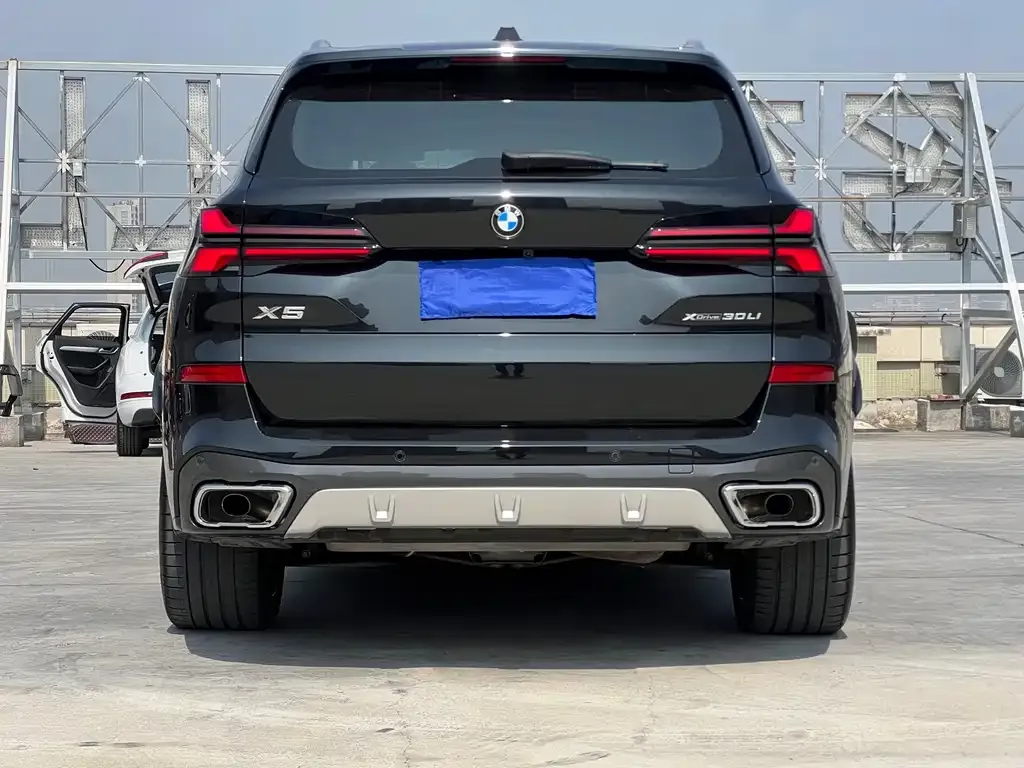 BMW X5 — фото 2