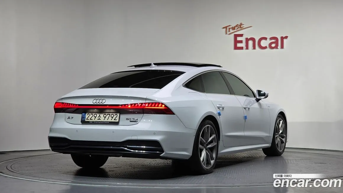 Audi A7 — фото 9
