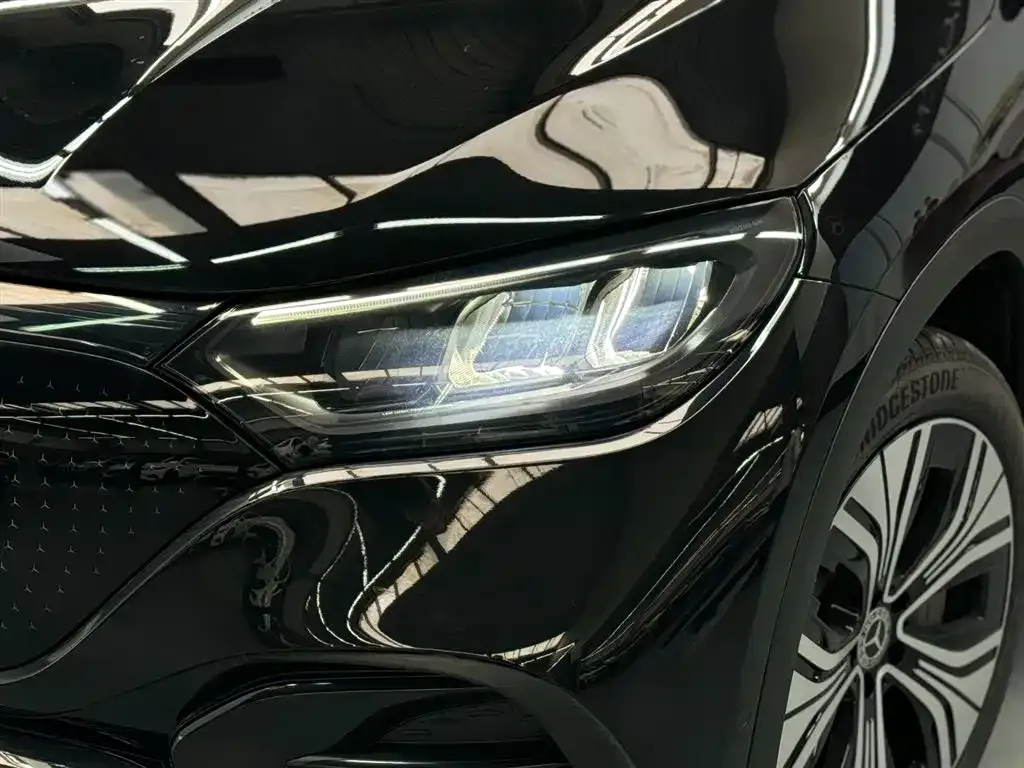 Mercedes-Benz EQE SUV — фото 3
