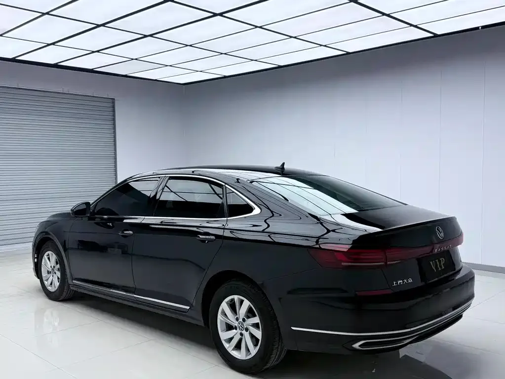 Volkswagen Passat — фото 3