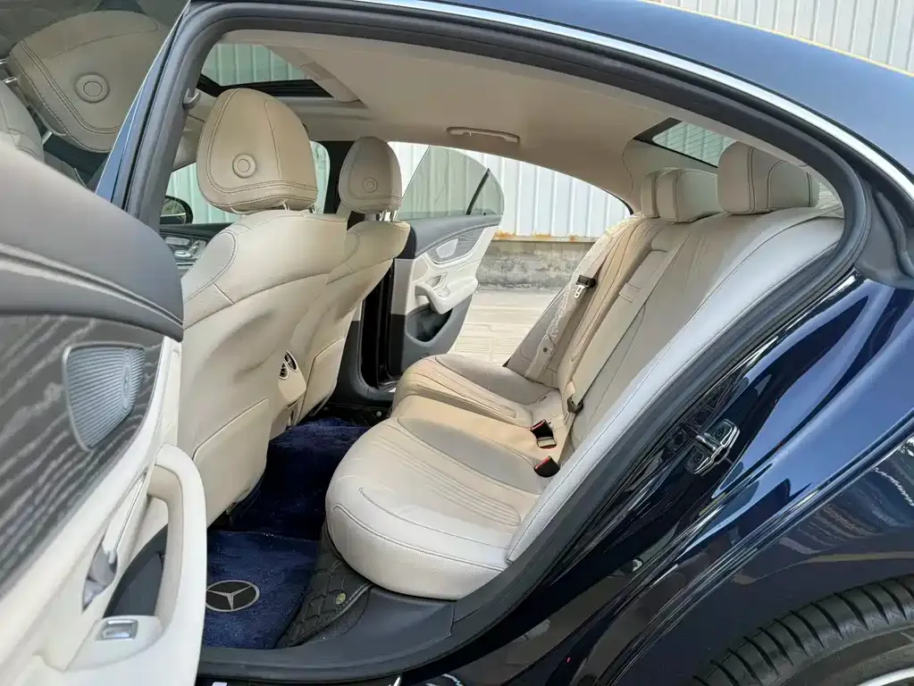 Mercedes-Benz CLS — фото 6
