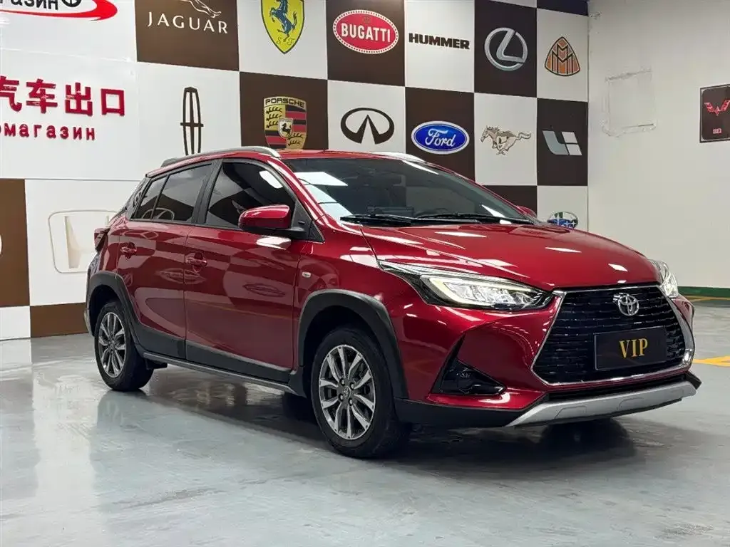 Toyota Yaris L — фото 10