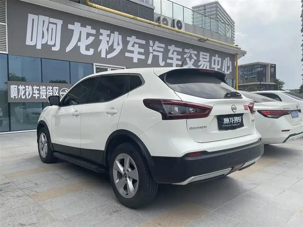 Nissan Qashqai — фото 8