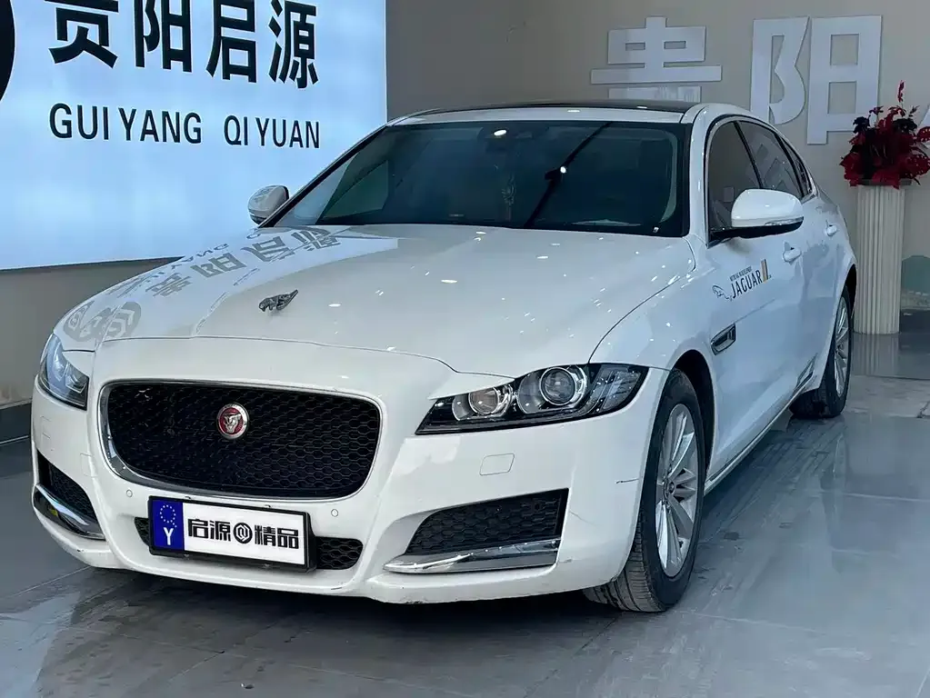 Jaguar XFL — фото 1