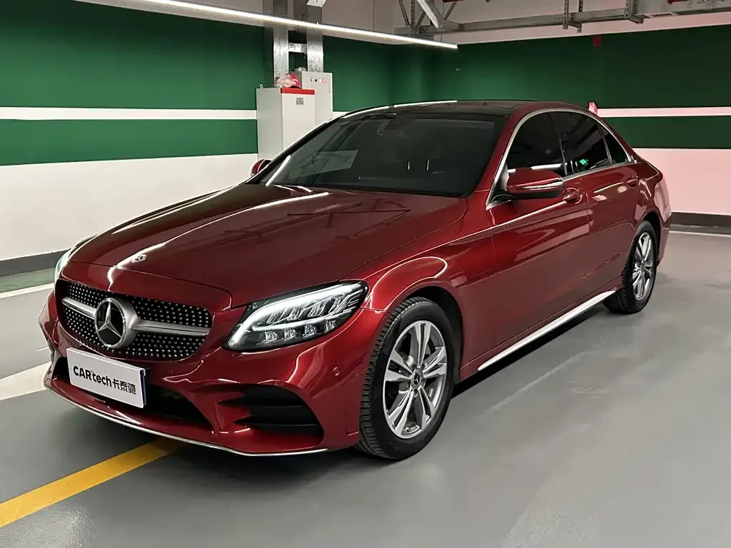Mercedes-Benz C-Class — фото 1