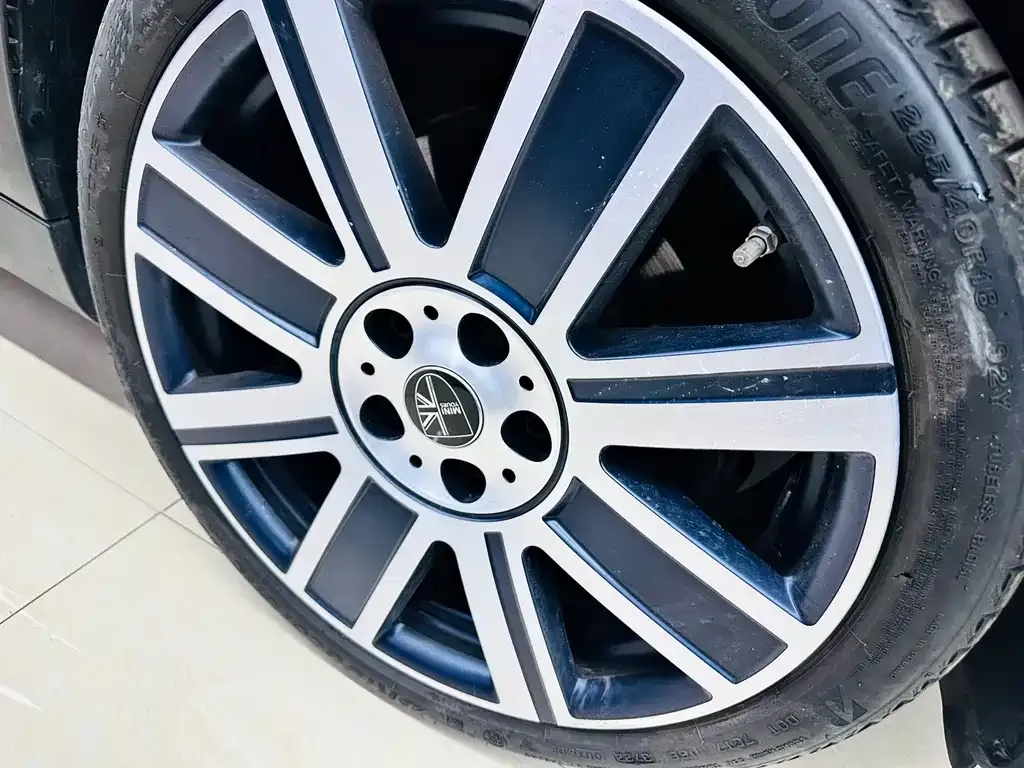 MINI Clubman — фото 9