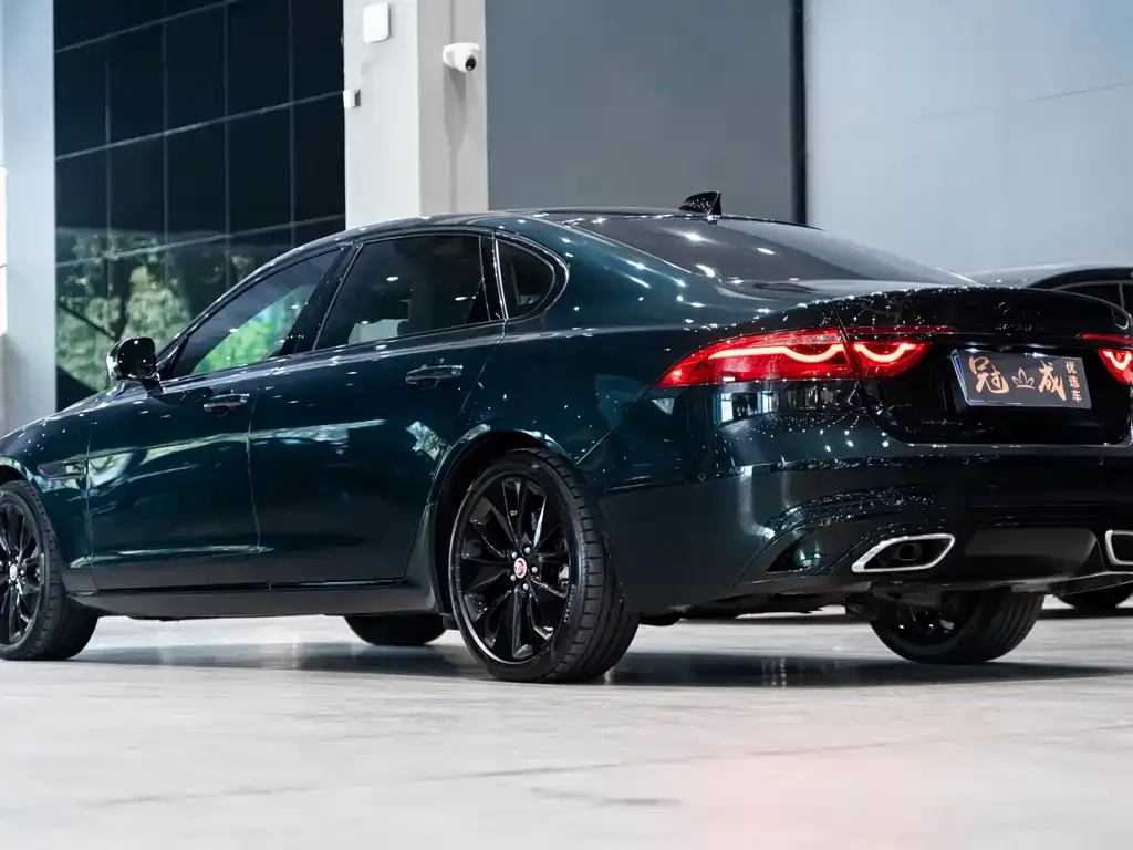 Jaguar XFL — фото 4