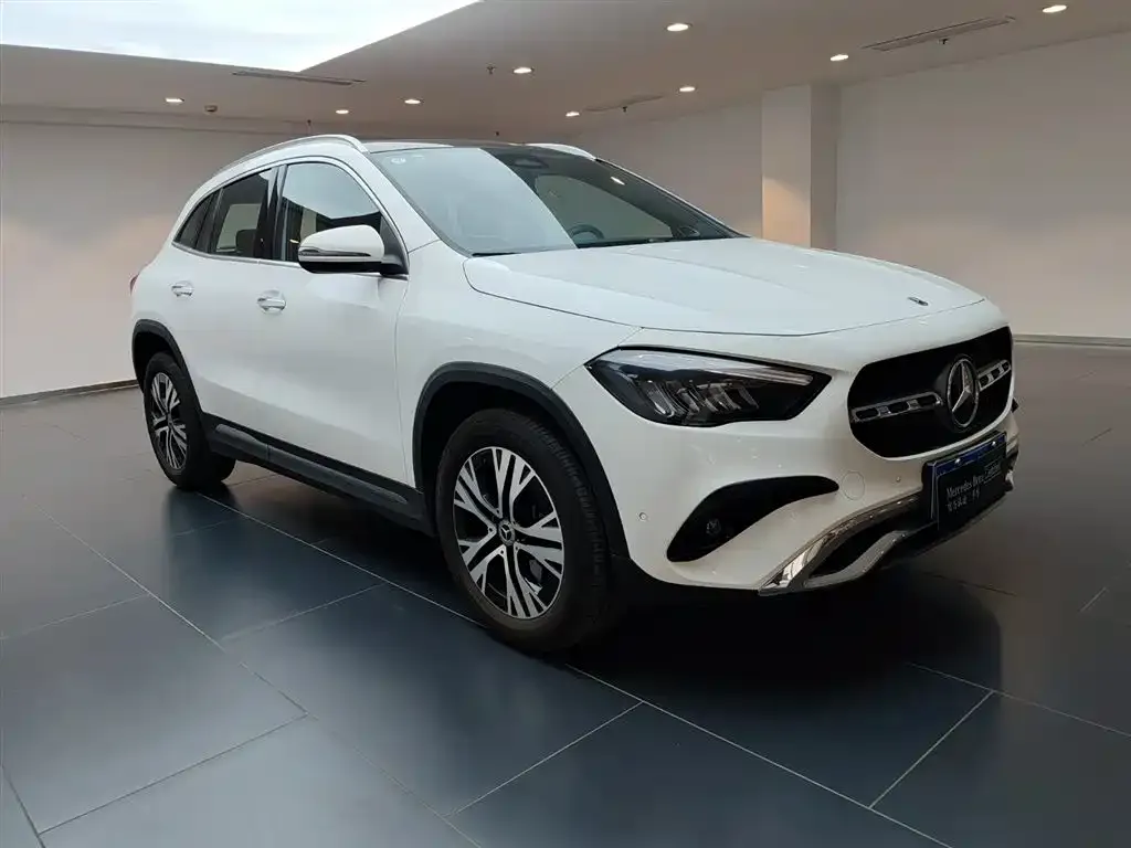Mercedes-Benz GLA — фото 7
