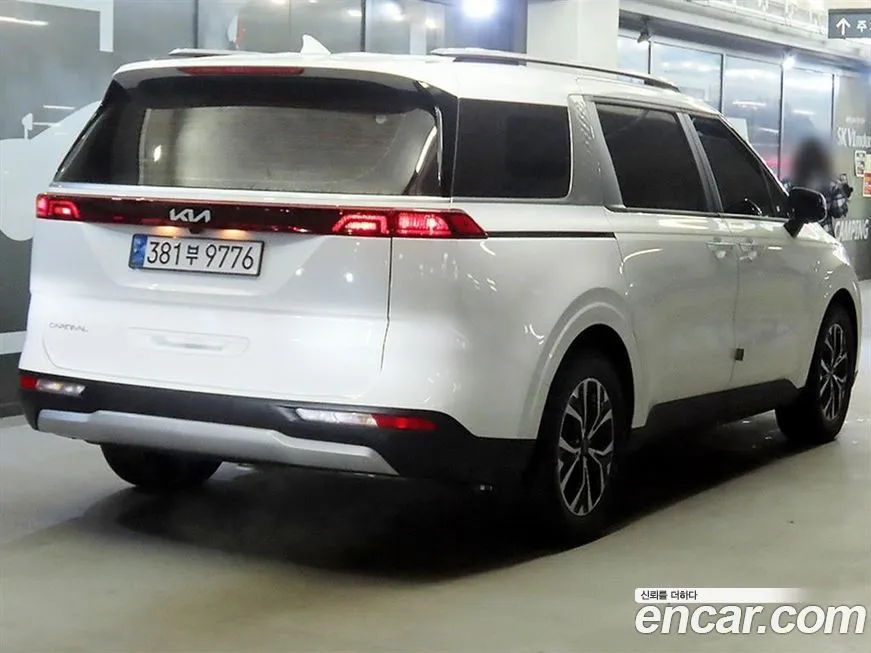 Kia Carnival — фото 4