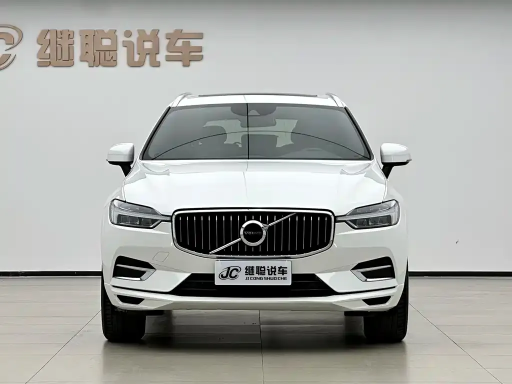 Volvo XC60 — фото 2