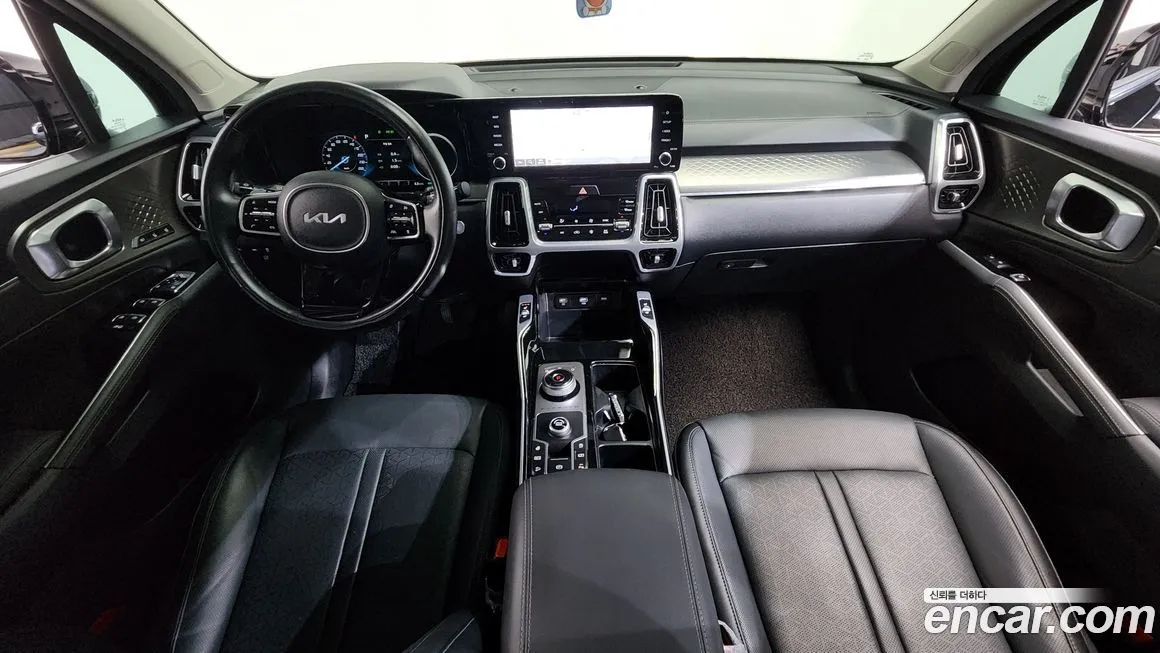 Kia Sorento — фото 6
