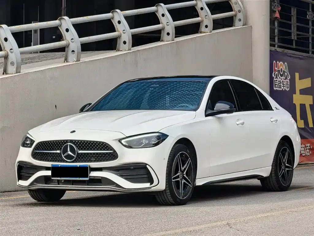 Mercedes-Benz C-Class — фото 1