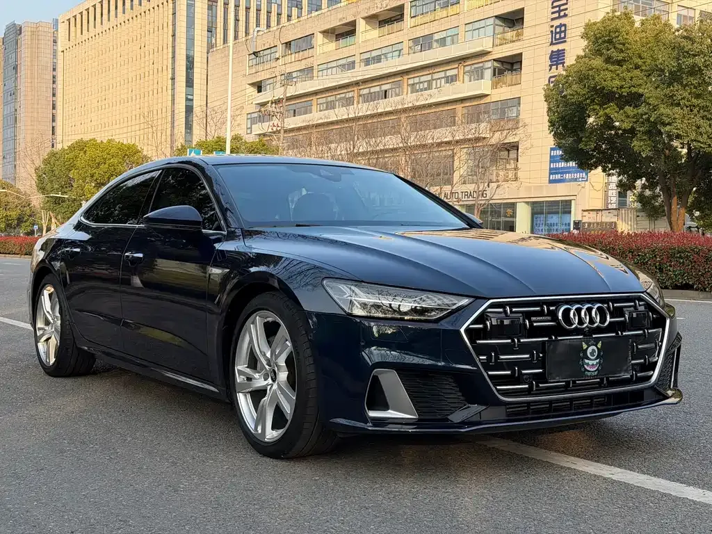 Audi A7L — фото 3