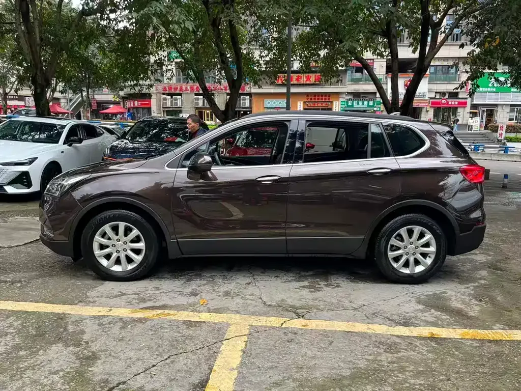 Buick Envision Plus — фото 3