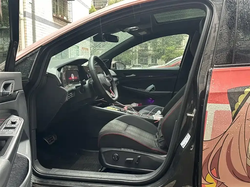 Volkswagen Golf GTI — фото 6