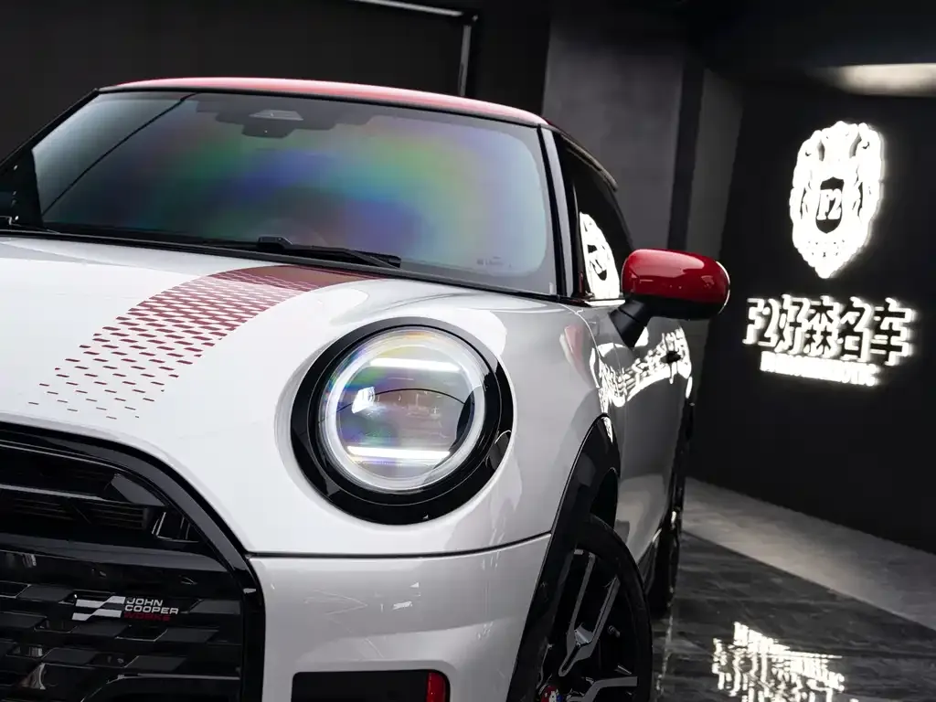 MINI JCW (John Cooper Works) — фото 4