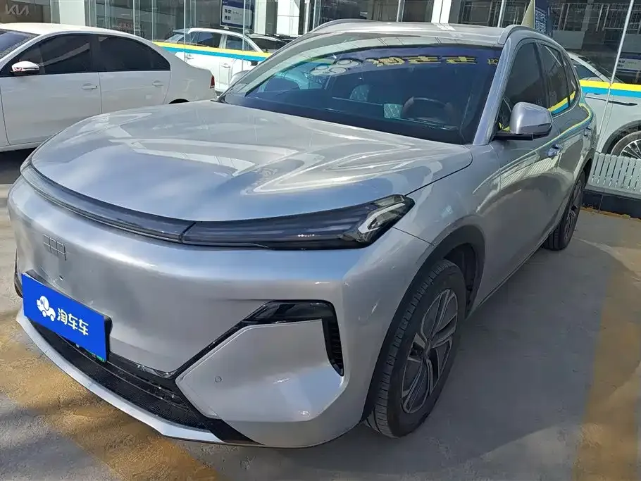 Geely 银河星舰7 — фото 1