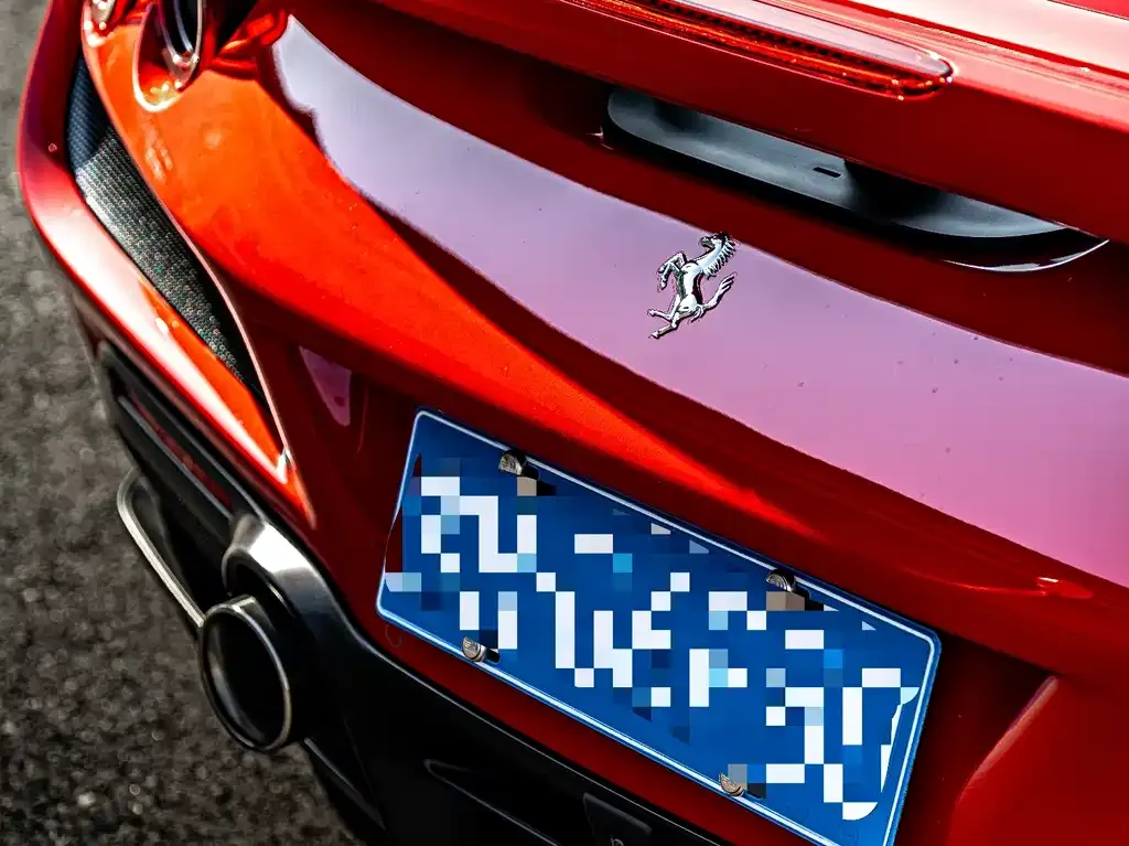 Ferrari F8 — фото 6