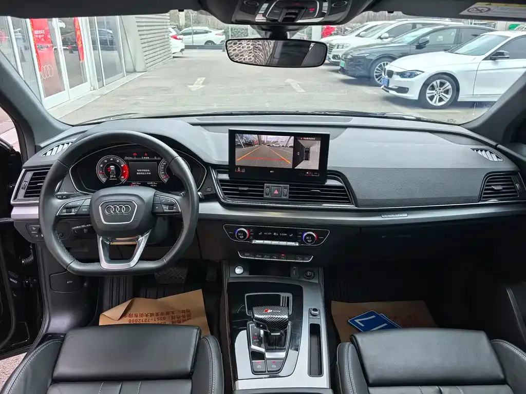 Audi Q5L Sportback — фото 3