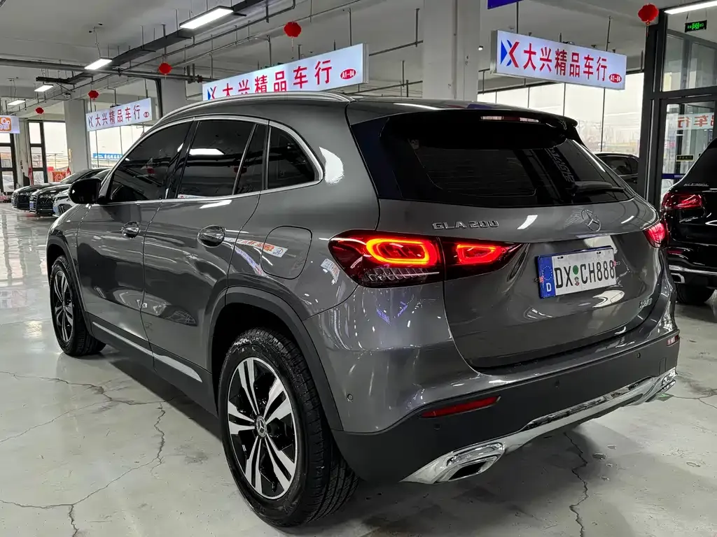 Mercedes-Benz GLA — фото 7