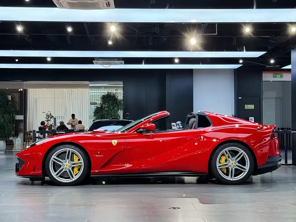 Ferrari 812 — фото 2