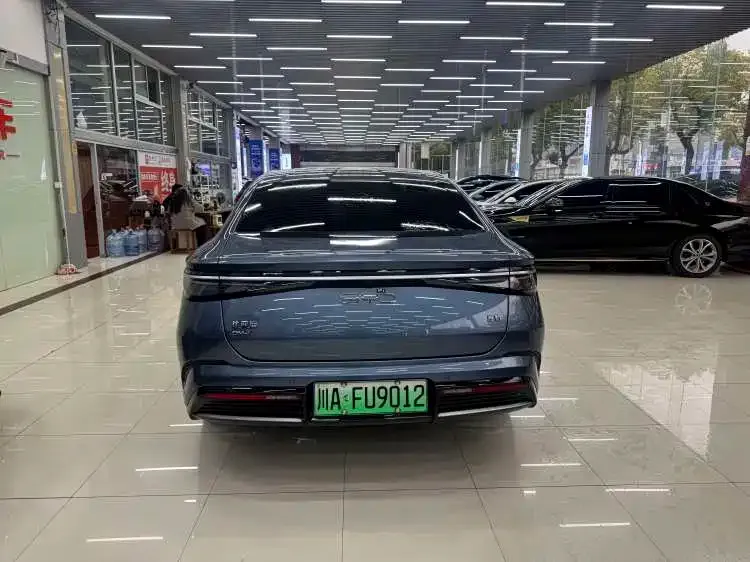 BYD Seal — фото 5