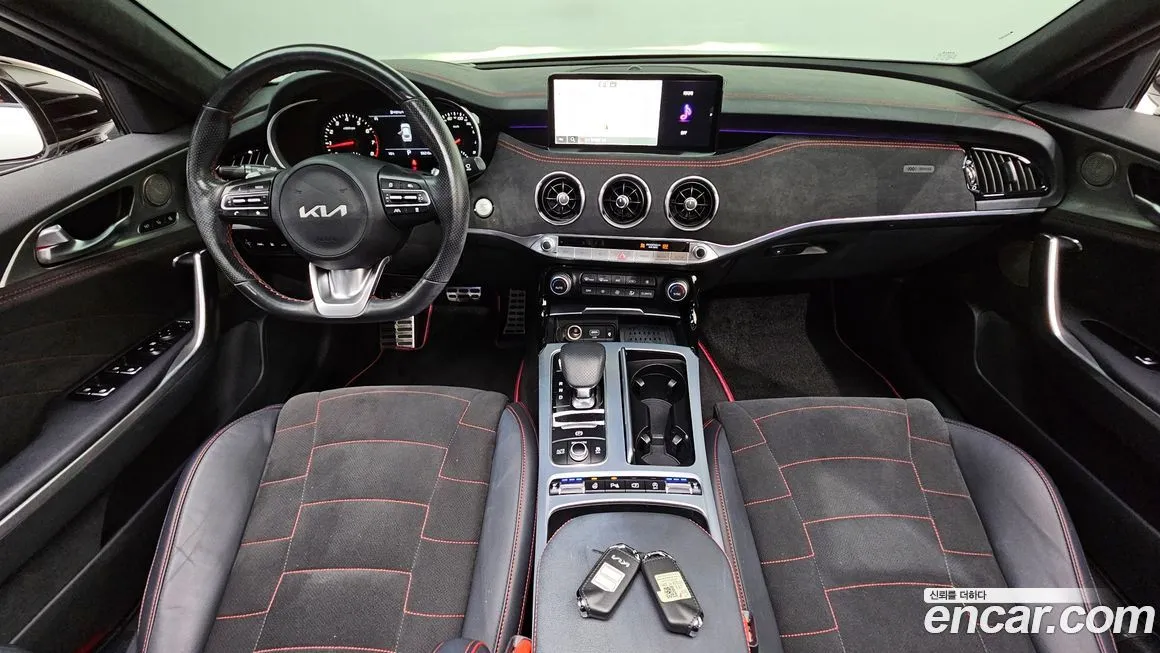 Kia Stinger — фото 10