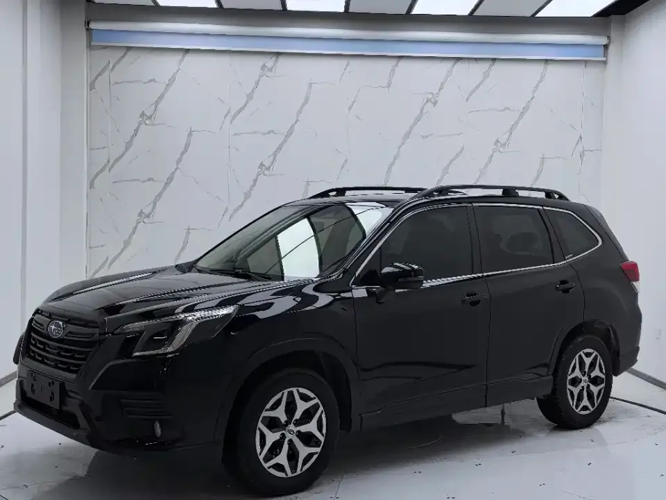Subaru Forester — фото 1