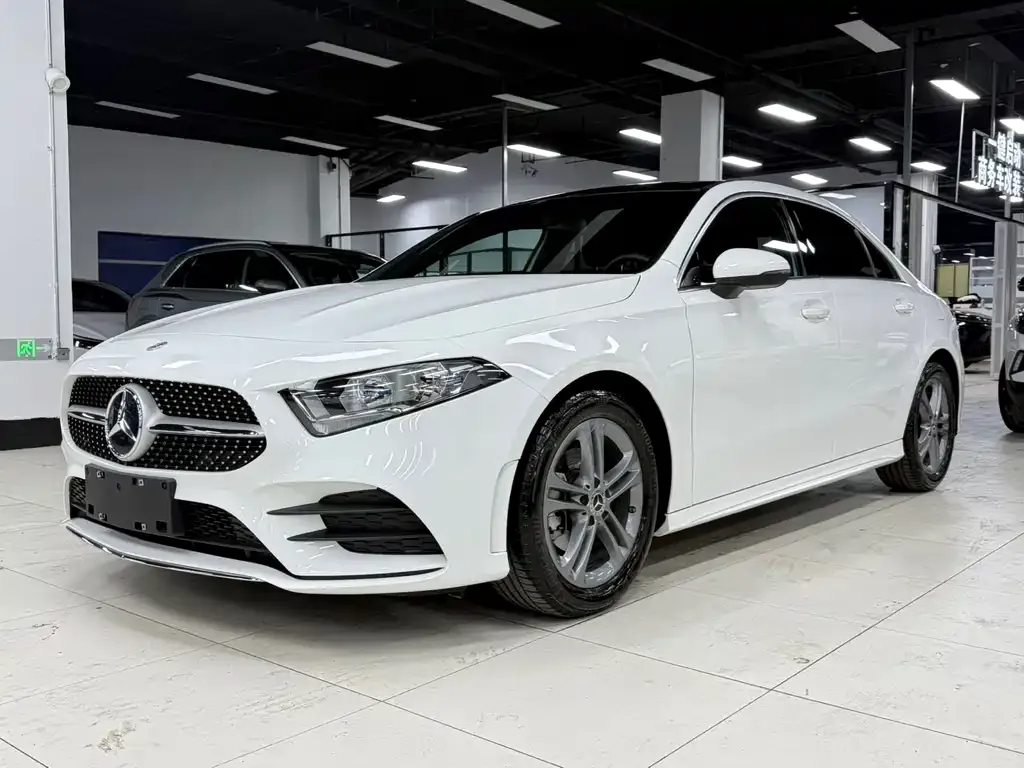 Mercedes-Benz A-Class — фото 1
