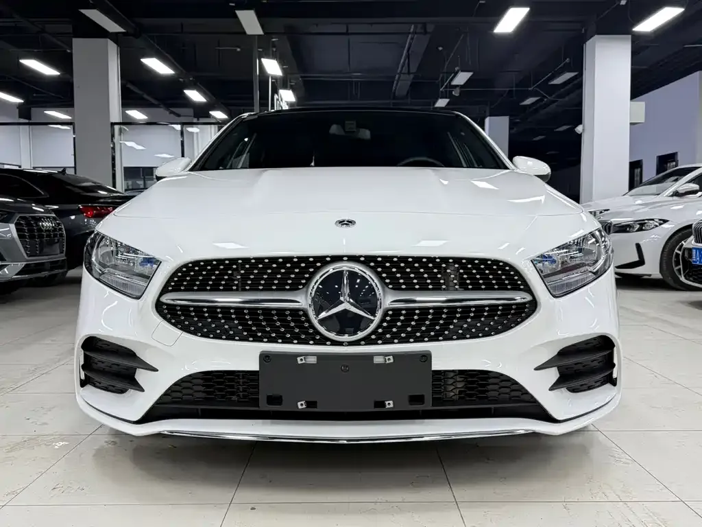 Mercedes-Benz A-Class — фото 6