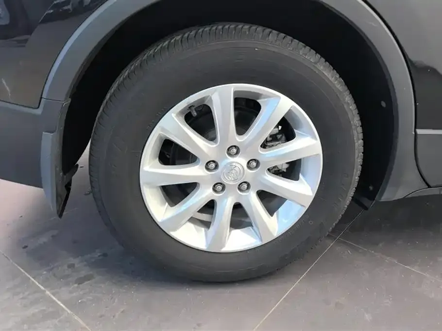 Buick Envision Plus — фото 8
