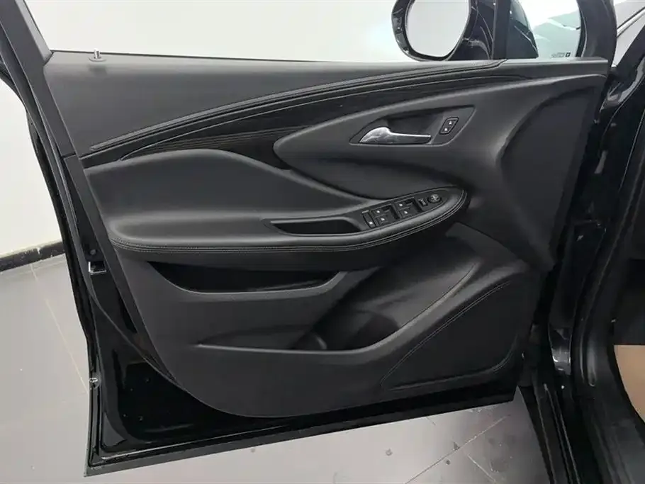 Buick Envision Plus — фото 3