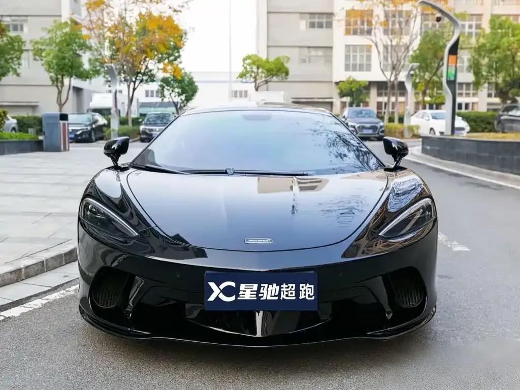 McLaren GT — фото 1