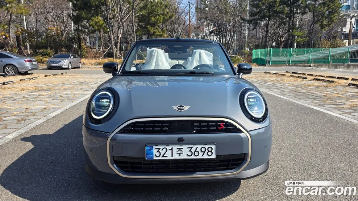 Mini Cooper Convertible — фото 10