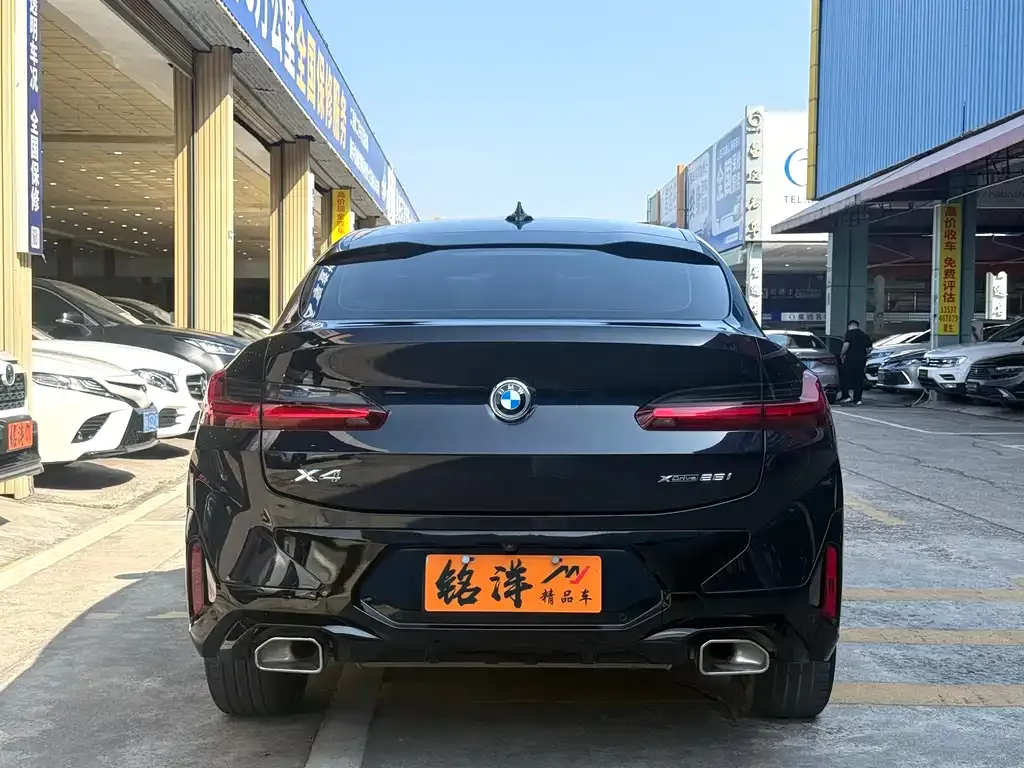 BMW X4 — фото 10