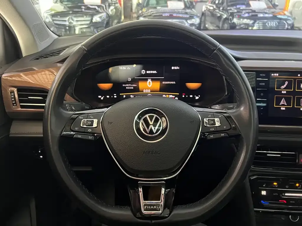 Volkswagen Tharu — фото 2