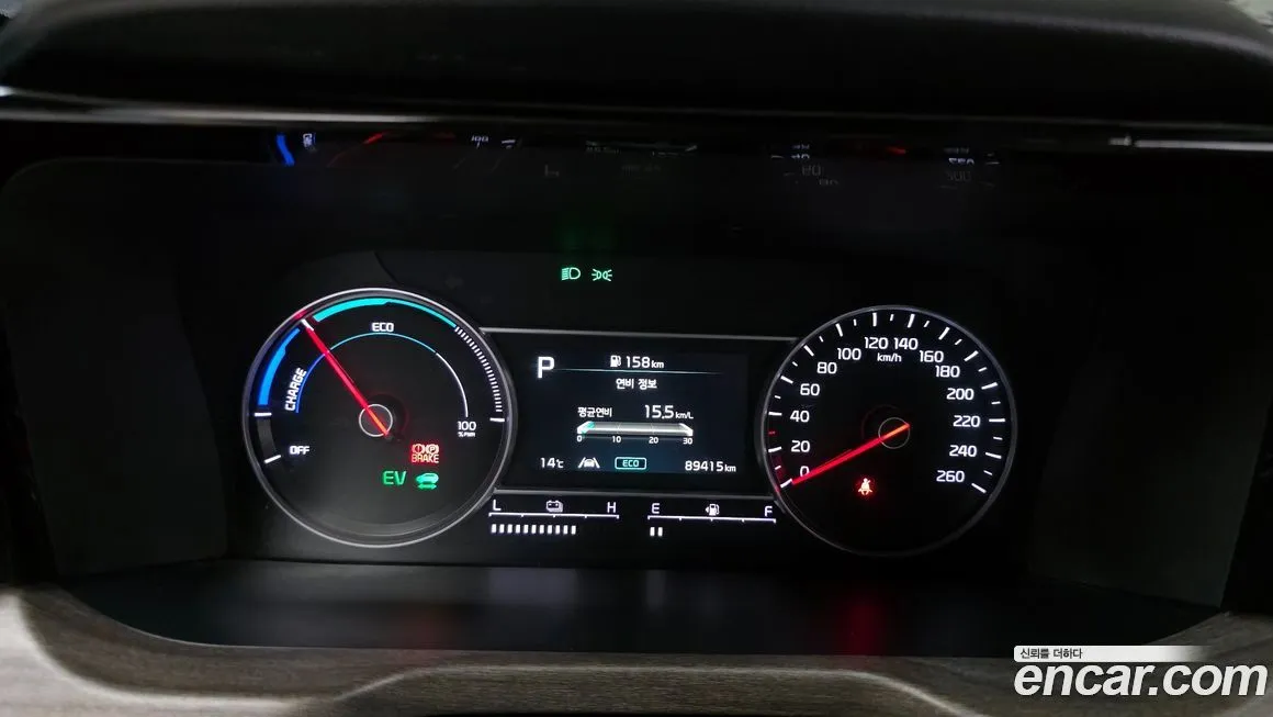 Kia Sorento — фото 8