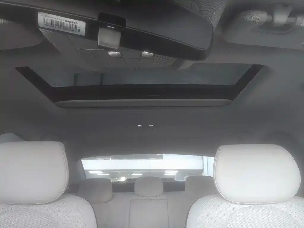 BYD Seal 05 DM-i — фото 8