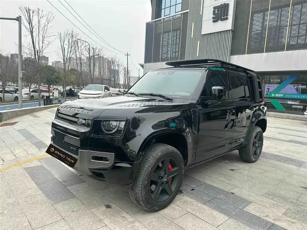 Land Rover Defender — фото 1