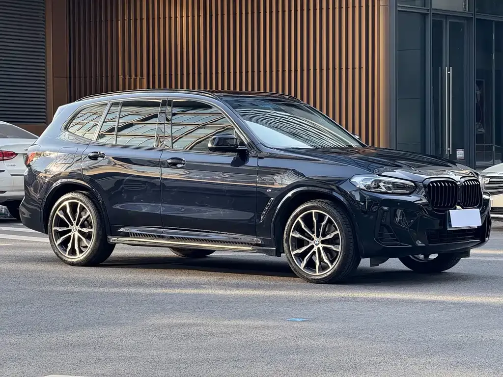 BMW X3 — фото 9
