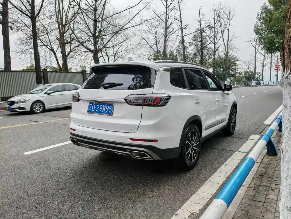 Chery Tiggo 8 PLUS — фото 8