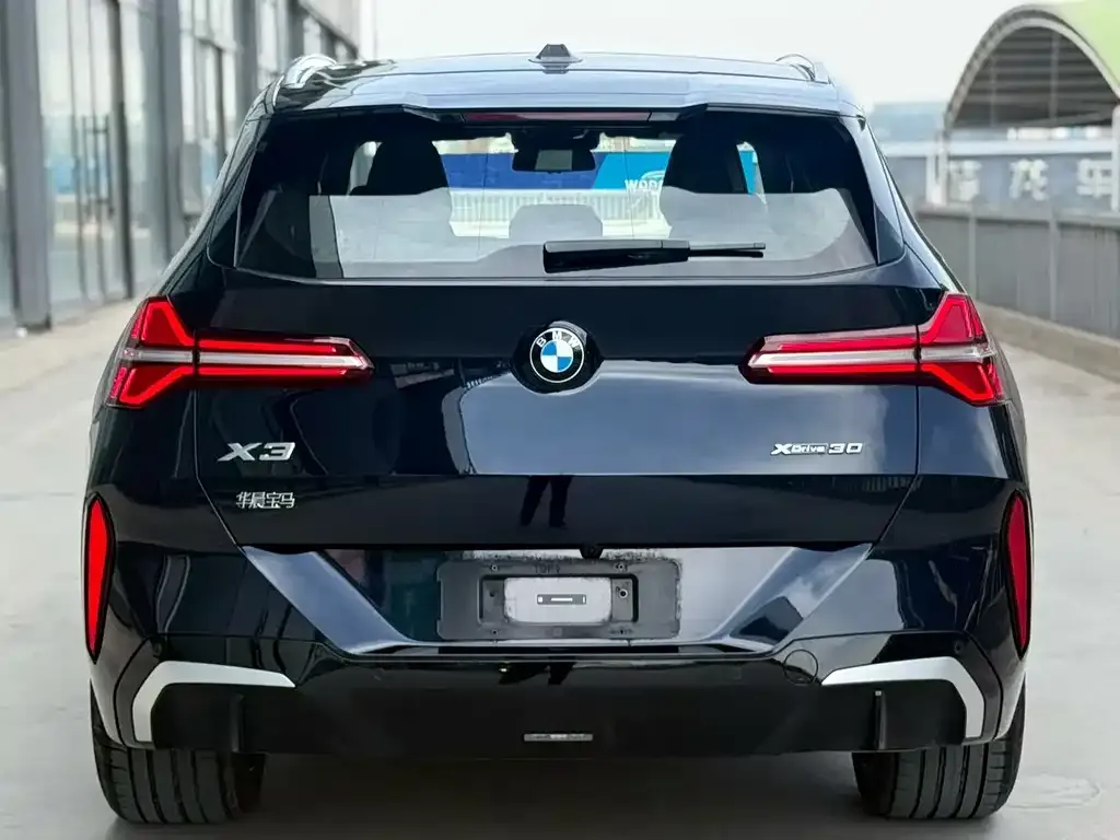 BMW X3 — фото 10