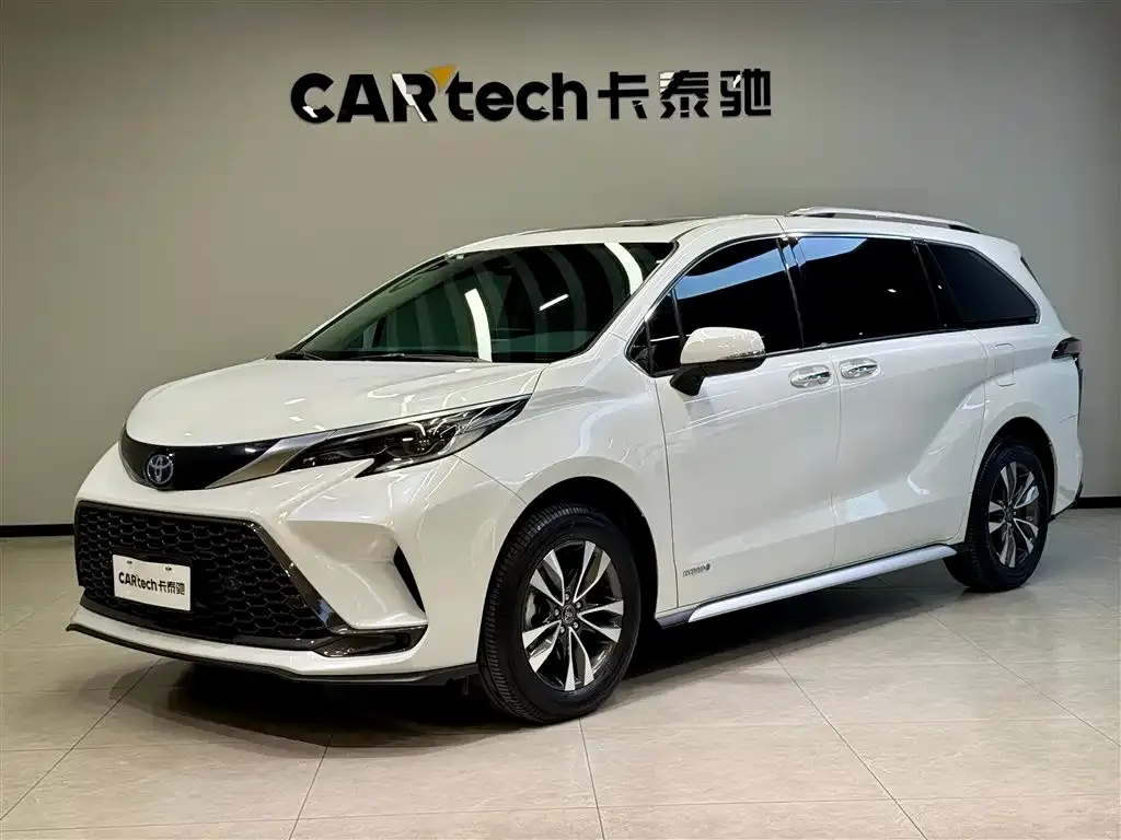 Toyota Granvia — фото 1