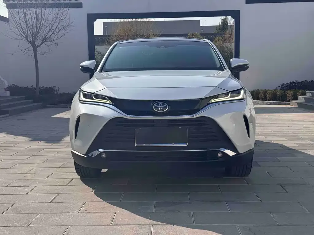 Toyota Harrier — фото 6