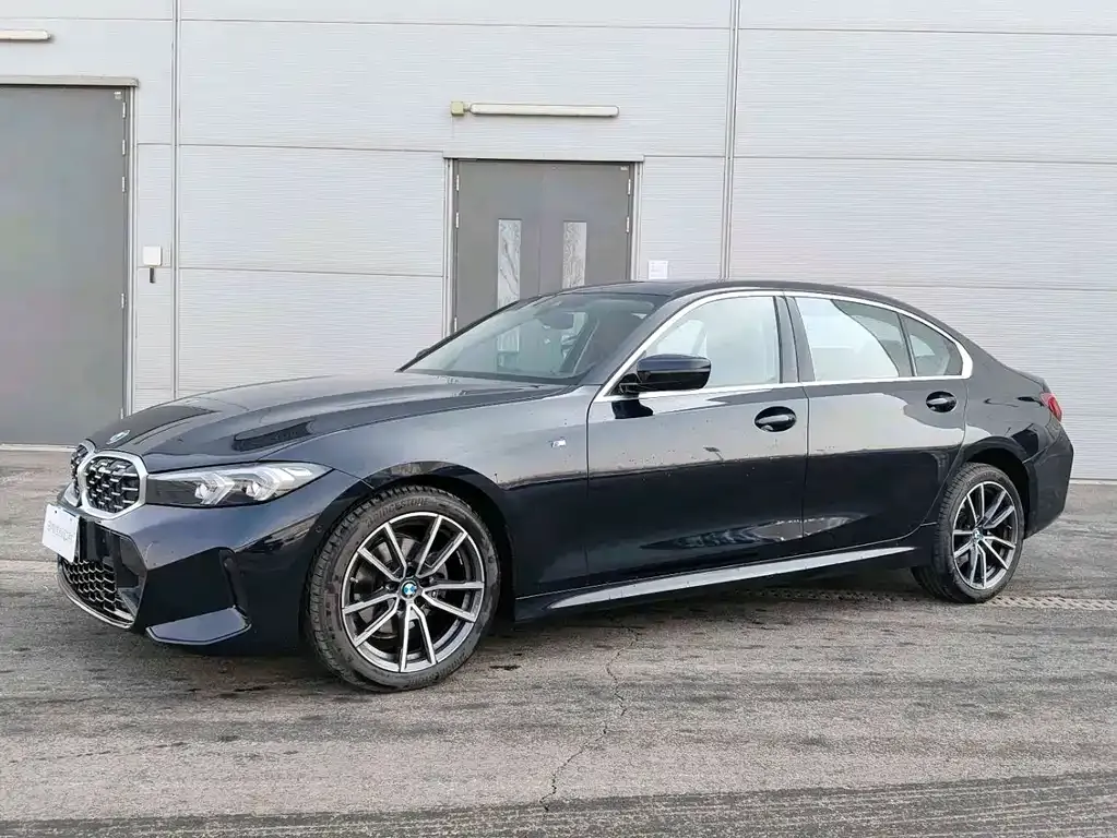BMW 3 Series — фото 1