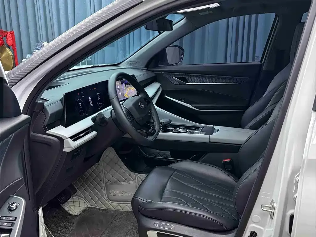 Changan CS75PLUS — фото 4