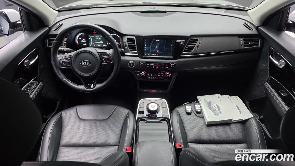 Kia Niro — фото 8
